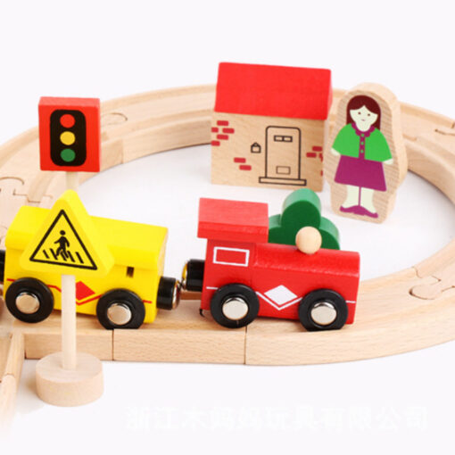 ⁦Wooden Train DIY Assembly⁩ - الصورة ⁦12⁩