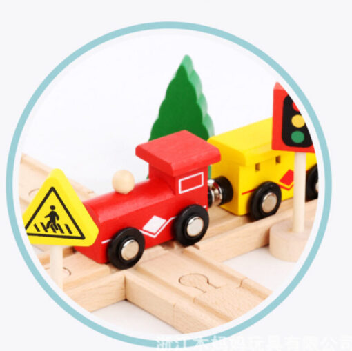 ⁦Wooden Train DIY Assembly⁩ - الصورة ⁦13⁩